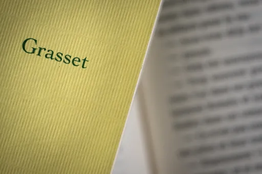 Révolte chez Grasset: 115 quittent la maison après l’éviction du PDG par Bolloré