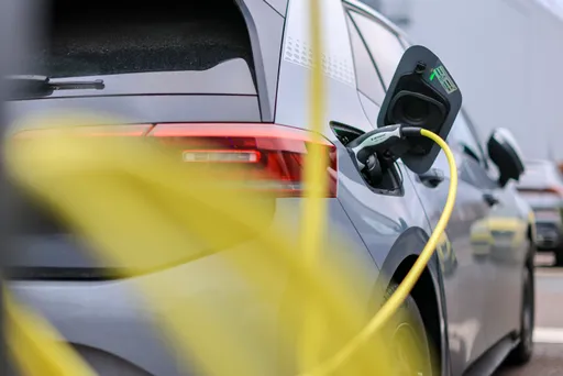 Bundestag beschließt Start der E-Auto-Prämie ab Januar 2026