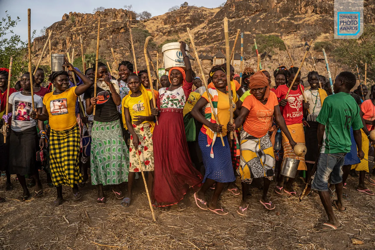 Istanbul Photo Awards highlights strong global stories