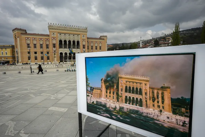Sarajevska vijećnica obilježava 130 godina: Preživjela razaranja i postala simbol grada