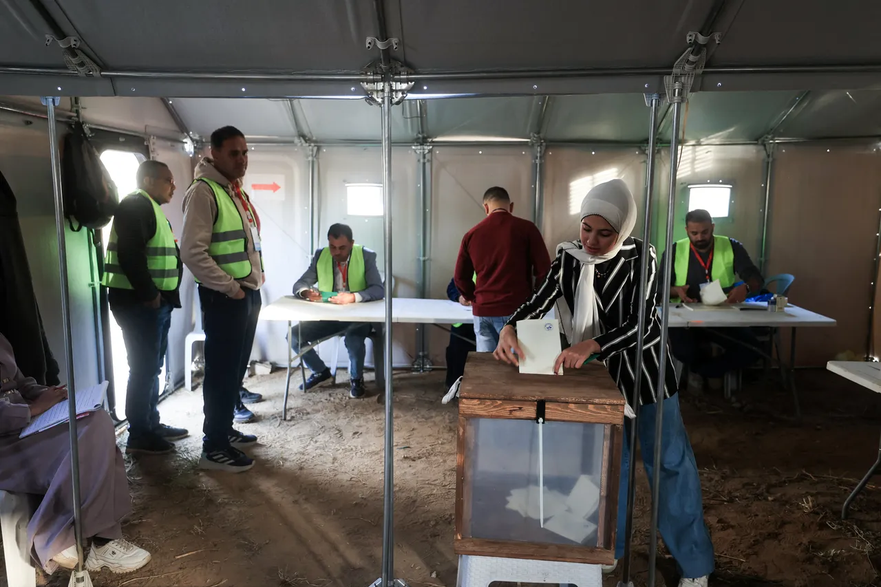 الأولى منذ الحرب.. بدء عملية الانتخابات المحلية في الضفة الغربية ووسط قطاع غزة