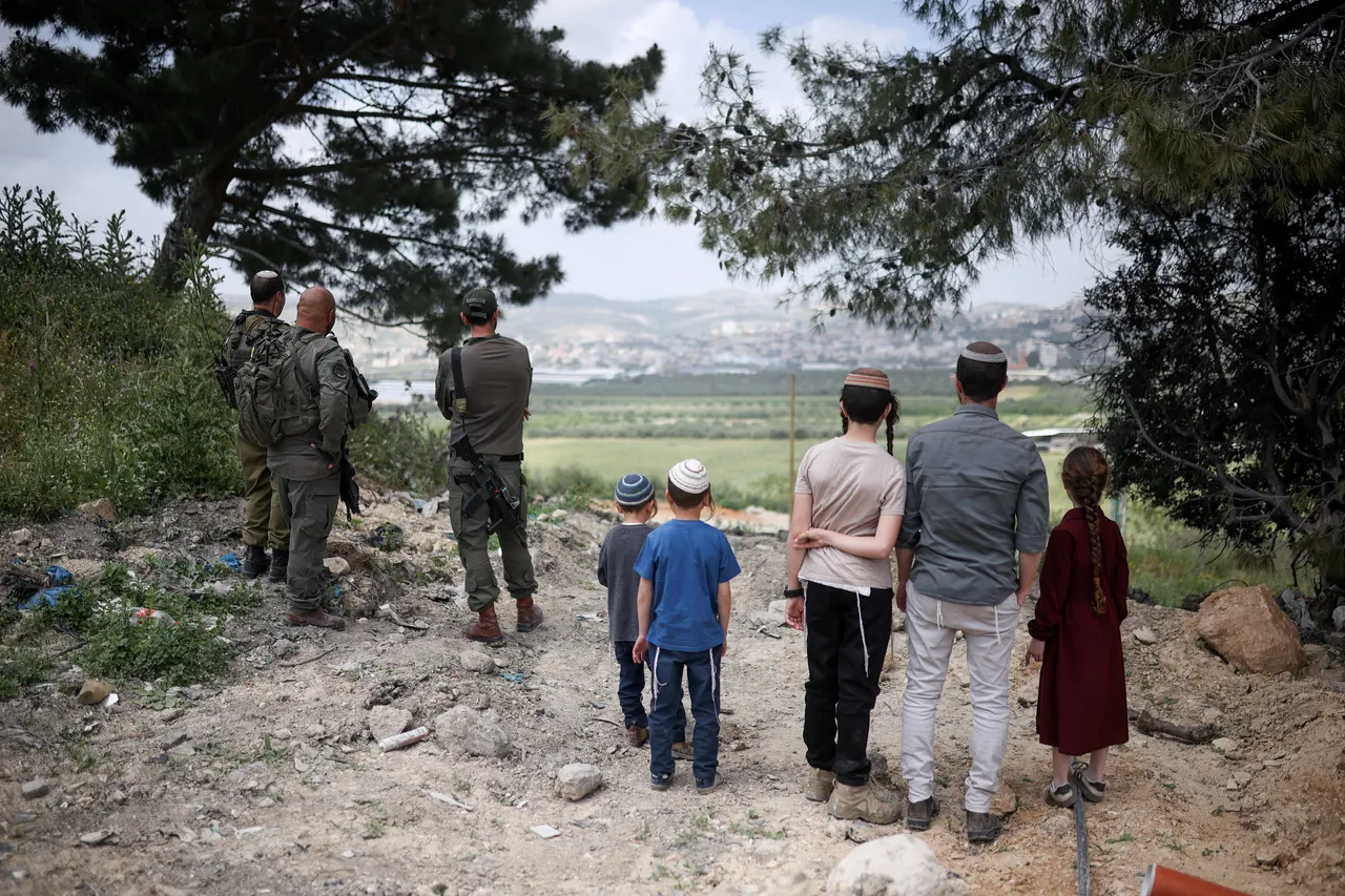 Бывшие британские послы требуют санкций против Израиля за аннексию Западного берега