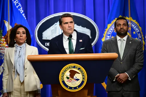 Osumnjičeni za pucnjavu na večeri dopisnika Bijele kuće optužen za pokušaj atentata na Trumpa