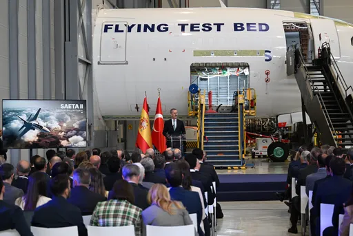 Türkiye dhe Spanja nënshkruajnë marrëveshjen historike për avionin "Hurjet"