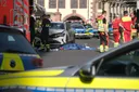 Auto fährt in Menschengruppe: Was wir wissen - und was nicht