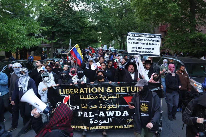 Demonstranti se sukobili ispred sinagoge u Brooklynu zbog rasprodaje zemljišta na Zapadnoj obali