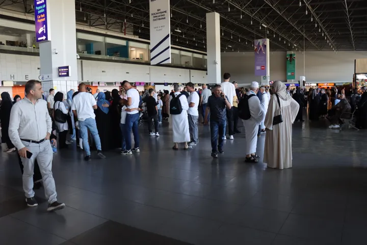 Niset grupi i parë i haxhilerëve nga Maqedonia e Veriut për në vendet e shenjta