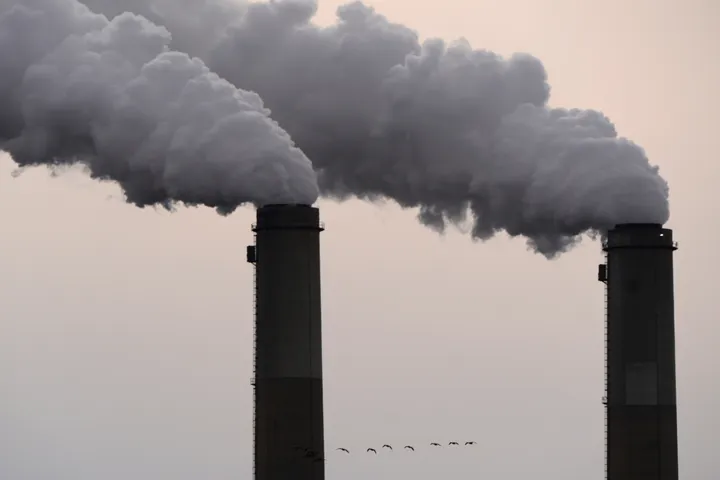 Obiectivele climatice ale Germaniei pentru 2030 nu sunt atinse, avertizează experții, punând presiune pe Merz