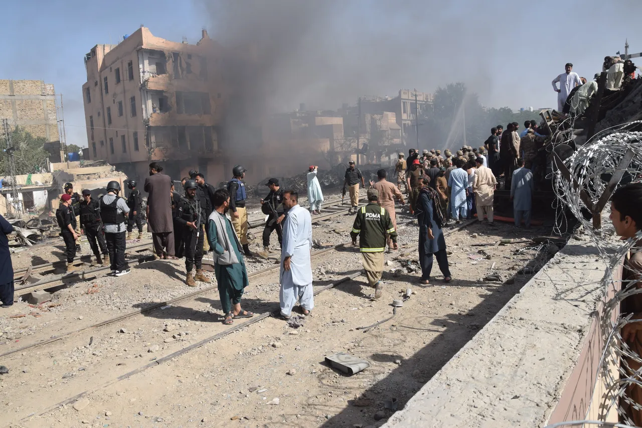 UN chief strongly condemns attack on train in Pakistan that left at least 28 dead