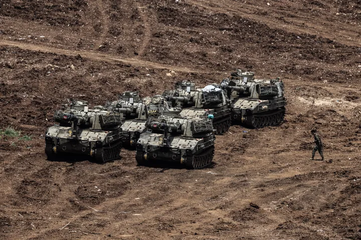 L'armée israélienne annonce une offensive d'envergure dans le Sud du Liban