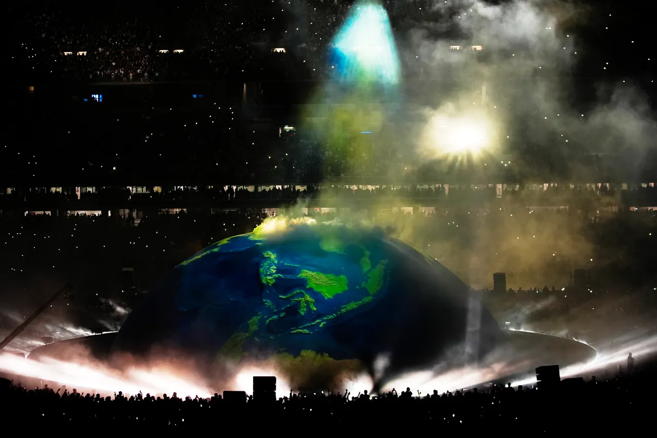 Kanye West lights up Istanbul with historic debut concert for 118,000 fans