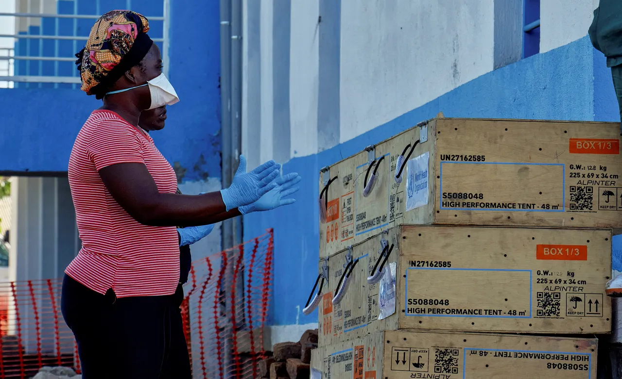 Ebola cases in DRC top 300 as outbreak spreads to more health zones
