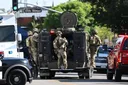 US man barricades himself in building with hostages as police respond to bomb threat