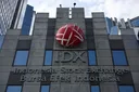 IHSG tertekan hingga 4 persen di tengah aksi jual asing dan sentimen domestik