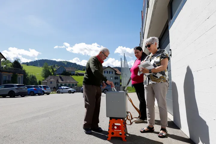Suisse: le “Non” en tête du vote sur le plafonnement de la population, avec 52,90 %