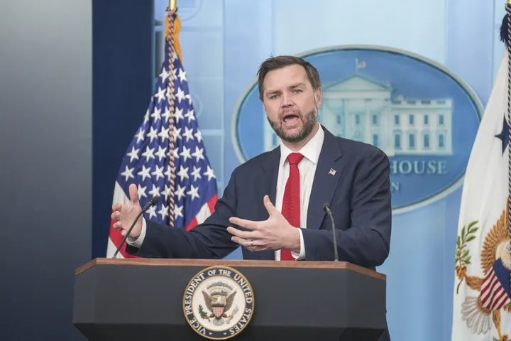 Američki potpredsjednik uzvratio na izraelske kritike sporazuma s Iranom i Trumpa