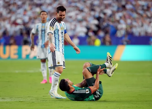 Algeria complain to FIFA over Messi stamp controversy