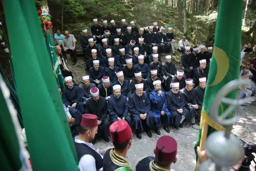 Hiljade vjernika na Ajvatovici: Snažne poruke o jedinstvu, vjeri i očuvanju Bosne i Hercegovine