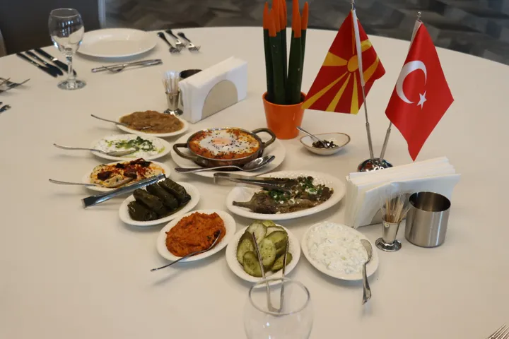 „Турските вкусови” претставени пред новинарите во Скопје