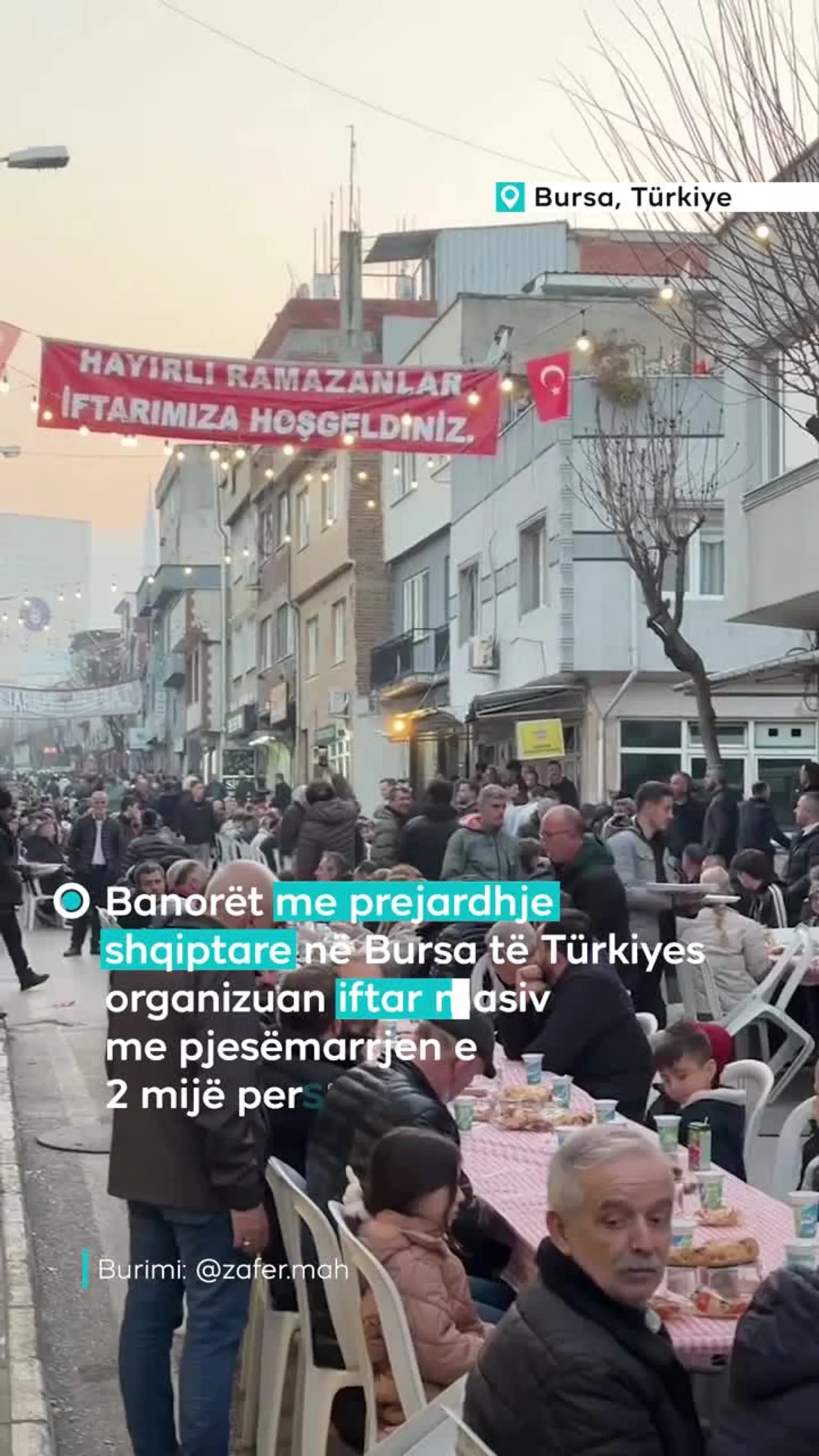 Shqiptarët organizojnë iftar masiv në Bursa