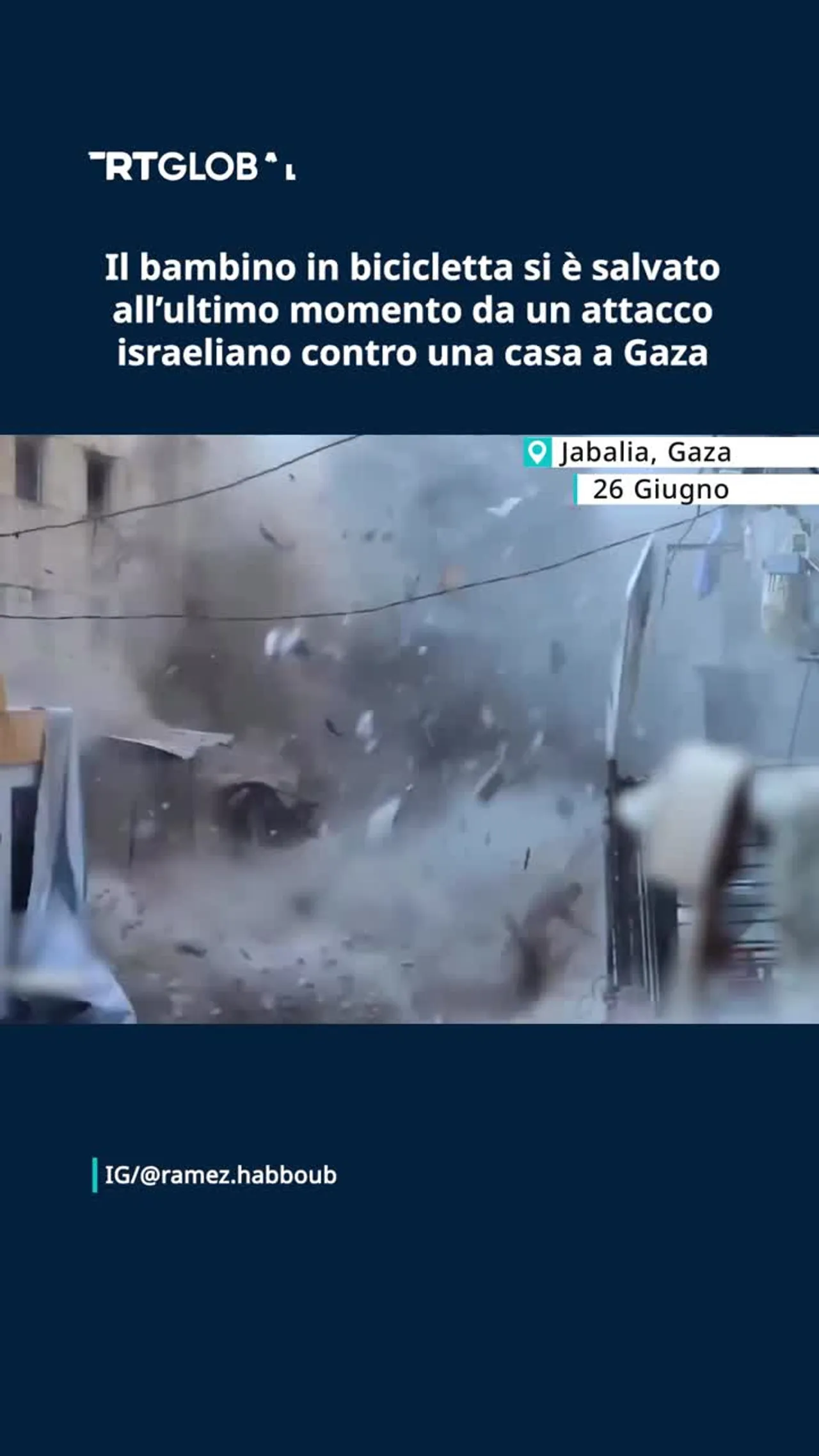Bambino in bicicletta si è salvato all’ultimo momento da un attacco israeliano