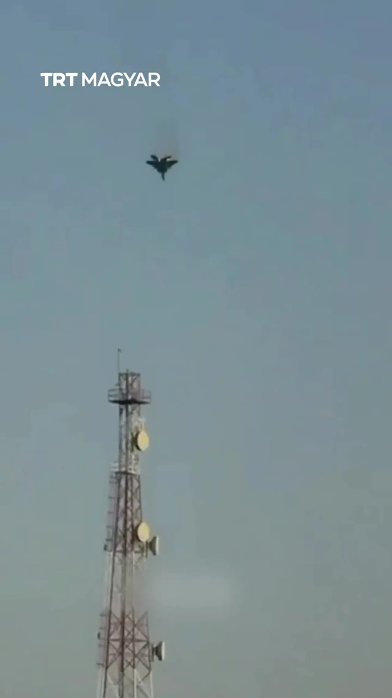 Egy amerikai F–15-ös vadászgép lezuhant Kuvaitban, a pilóta biztonságosan katapultált