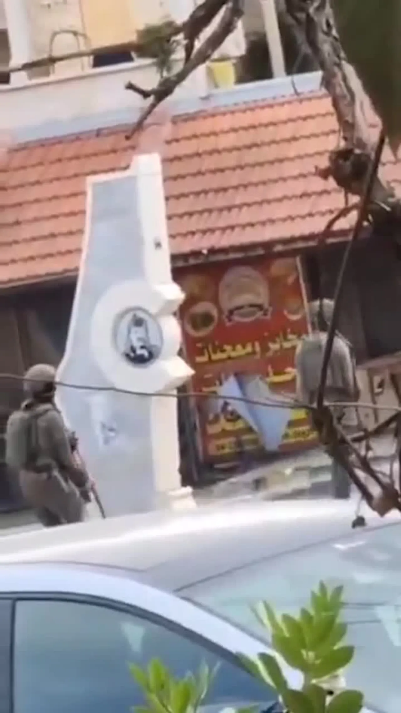 اسرائیلی فوجیوں نے یاسر عرفات کی یادگار کو نقصان پہنچایا