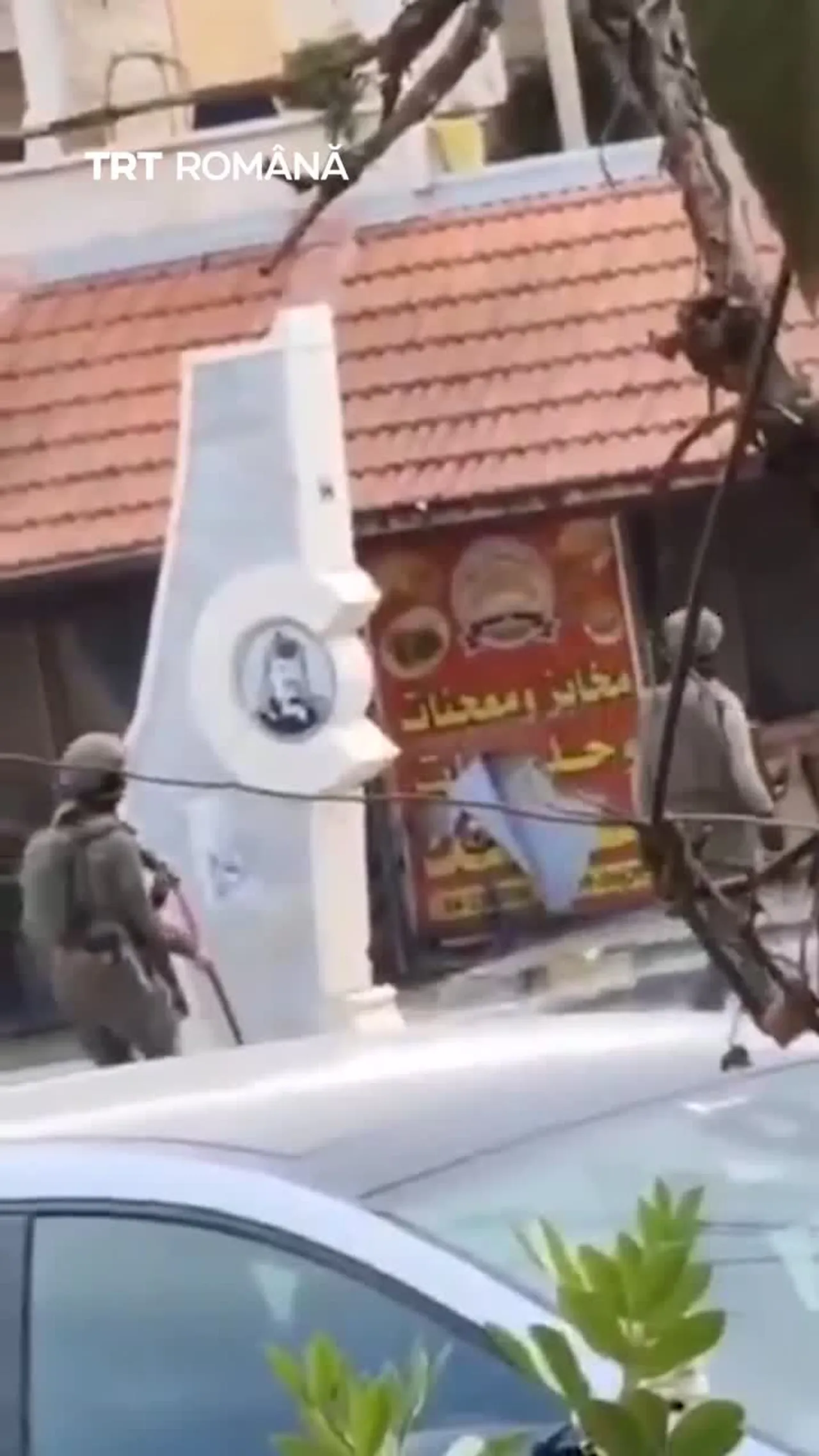 Soldați israelieni au vandalizat un monument al lui Yaser Arafat