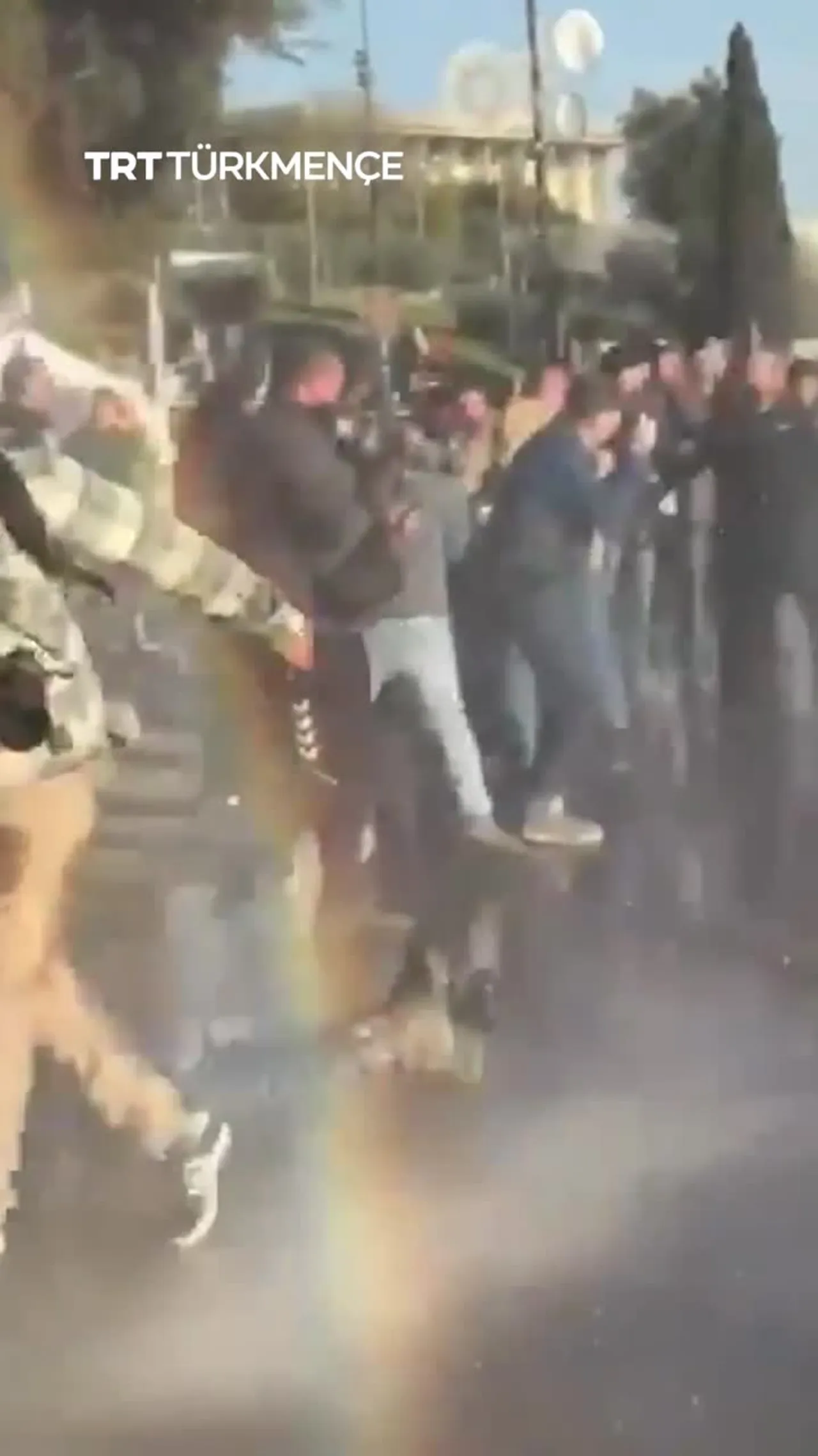 YSRAÝYLYŇ POLISI ÖLÜM JEZASYNA GARŞY GEÇIRLEN PROTEST ÝÖRIŞINDE GÜÝÇ ULANDY