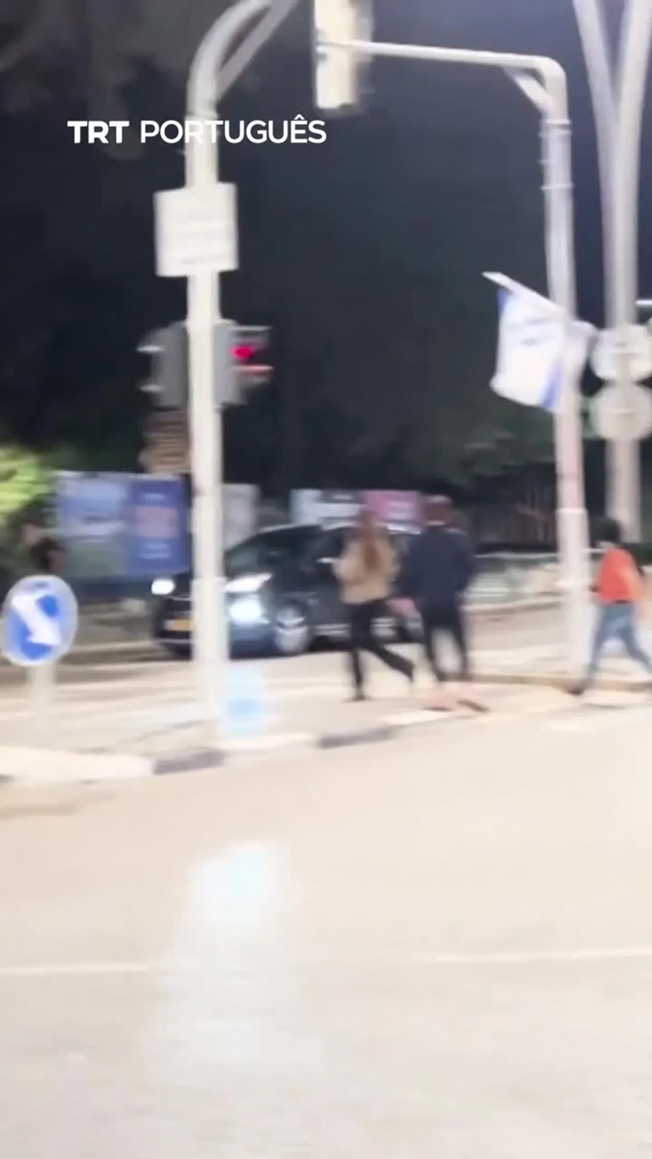 Quando soam as sirenes devido aos mísseis vindos do Irão, os israelitas correm para os abrigos