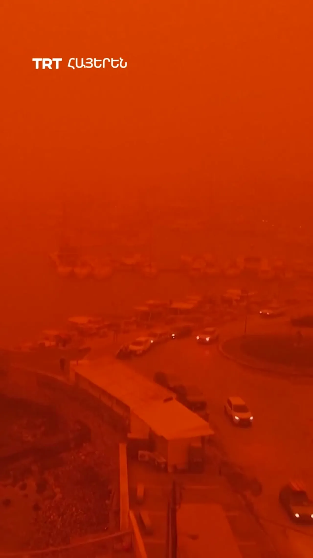 Կրետե հունական կղզին ծածկված է սահարայի տարածաշրջանից եկած նարնջի փոշով