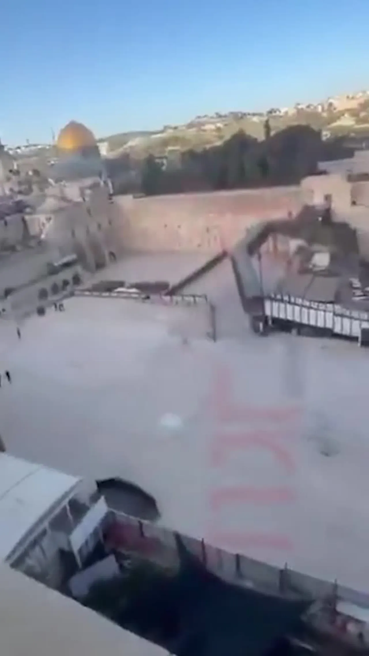 GENOSID JENAÝATÇYSY YSRAÝYLLY MINISTR MUSULMANLAR ÜÇIN ÝAPYK BOLAN AKSA METJIDINDE REÝD GEÇIRDI