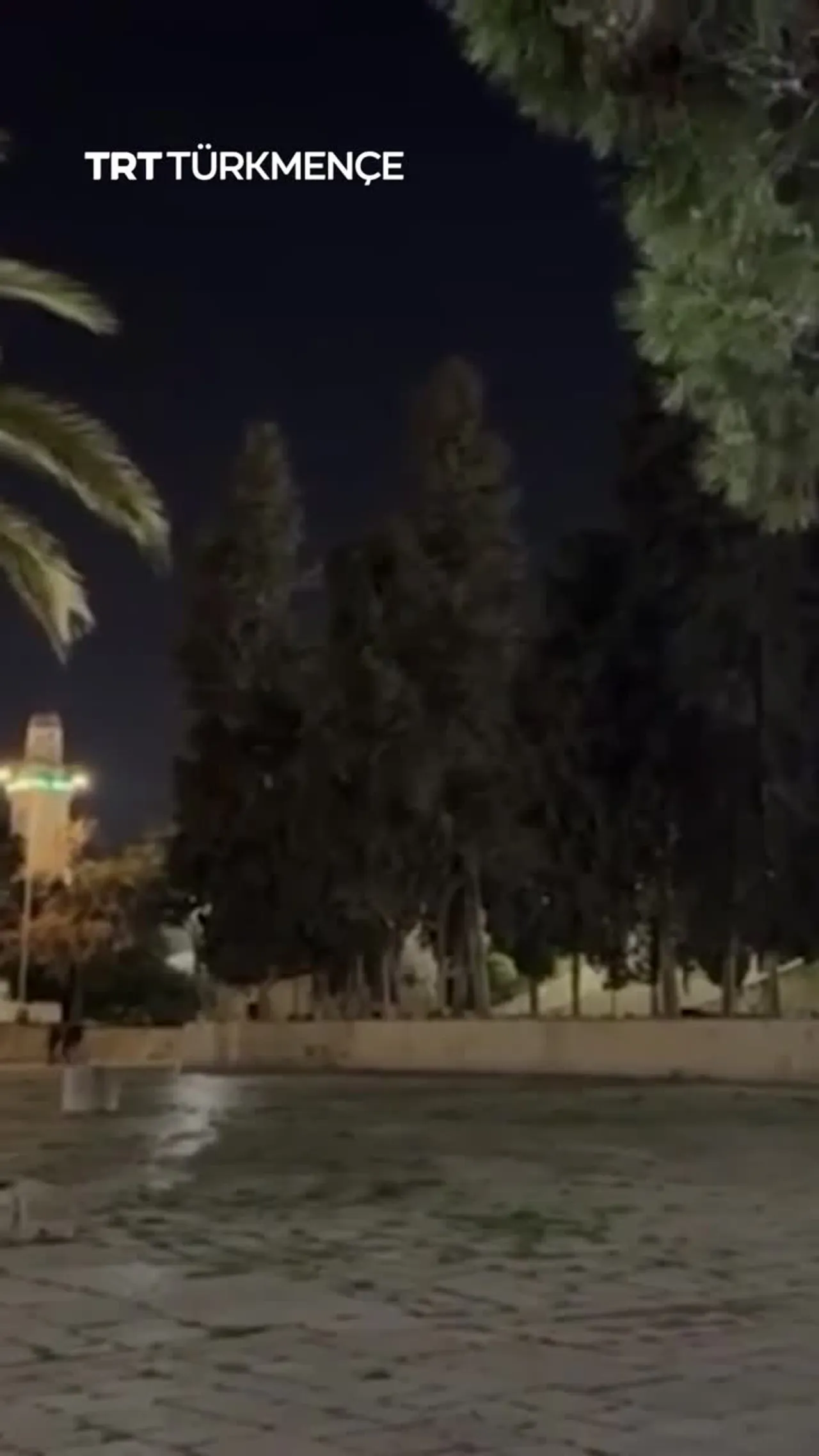 YSRAÝYL TARAPYNDAN 40 GÜN MÖHLET BILEN MUSULMANLARA ÝAPYLAN AKSA METJIDI TÄZEDEN AÇYLDY