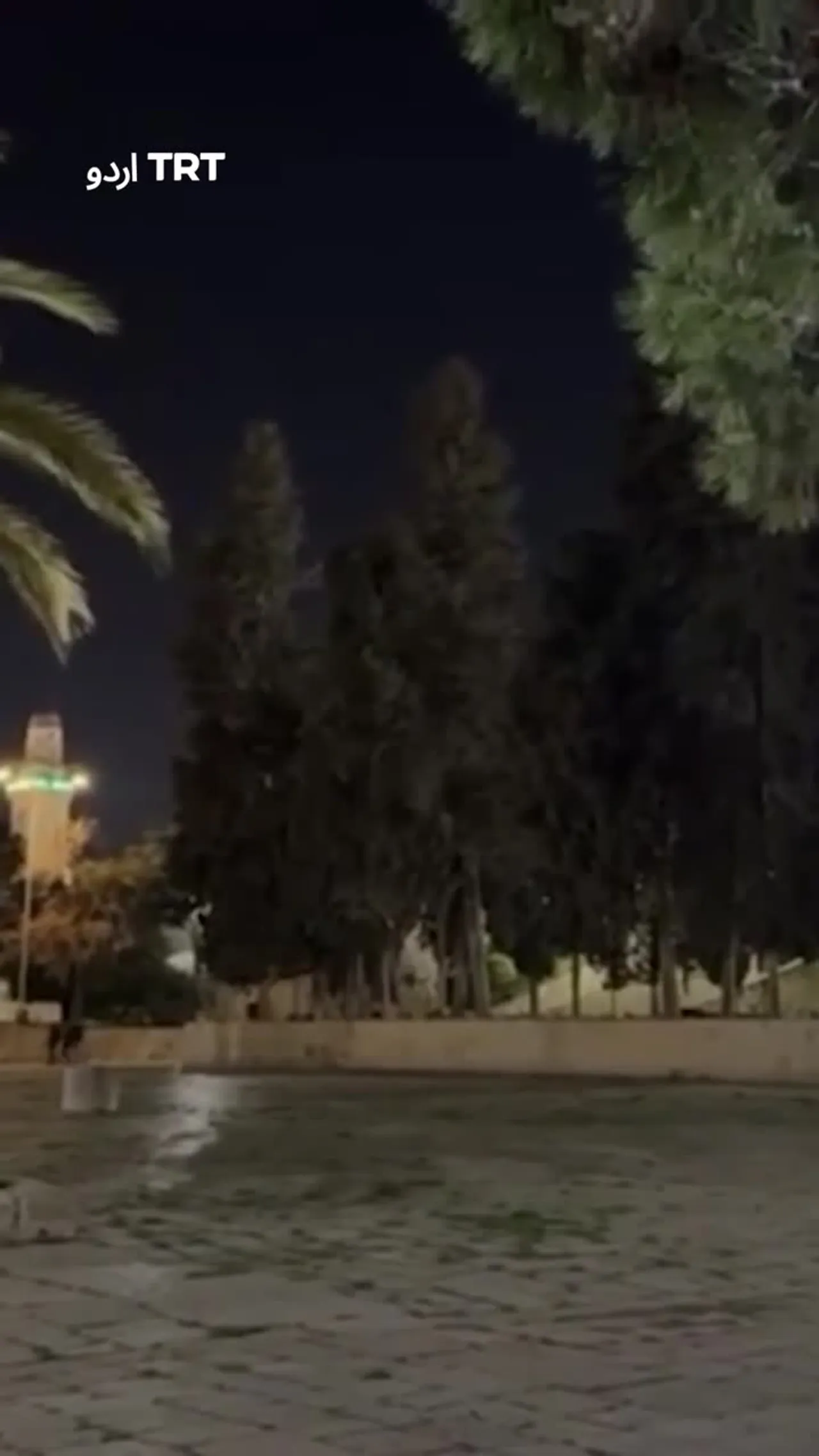 اسرائیل کی جانب سے 40 دنوں تک مسلمانوں کے لیے بند رکھی جانے والی مسجدِ اقصیٰ کو دوبارہ کھول دیا گیا