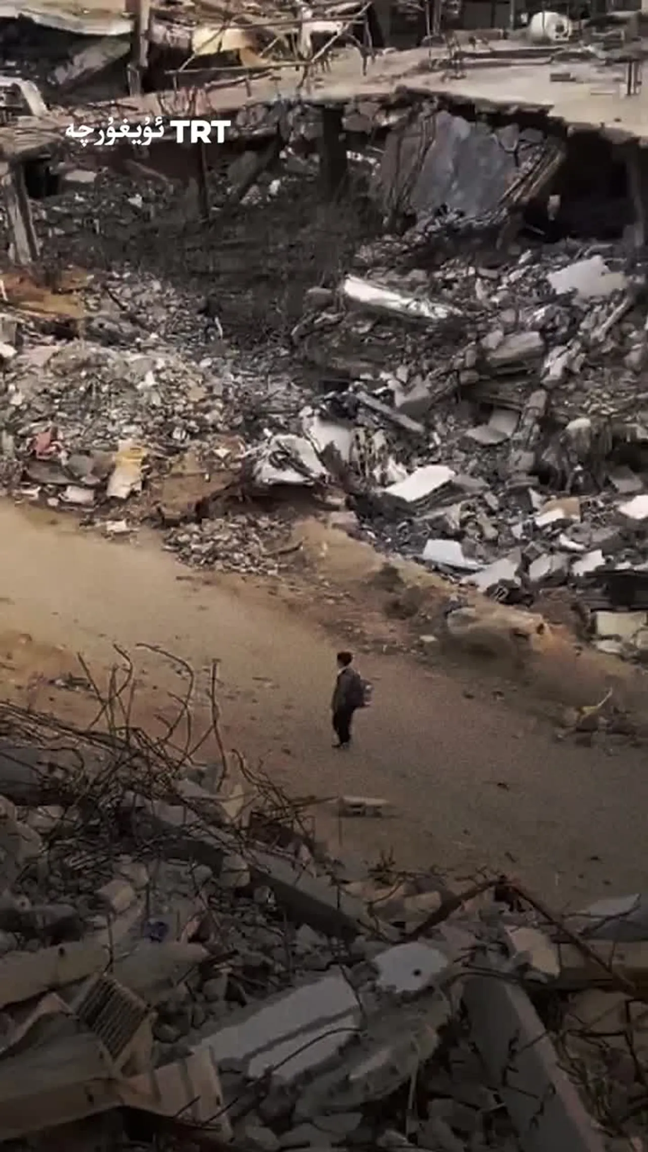 توختاۋسىز داۋاملىشىۋاتقان ئىسرائىلىيە ھۇجۇملىرى ئاستىدىكى غەززە مائارىپ سىستېمىسىنىڭ ھەقىقىي ئەھۋالى