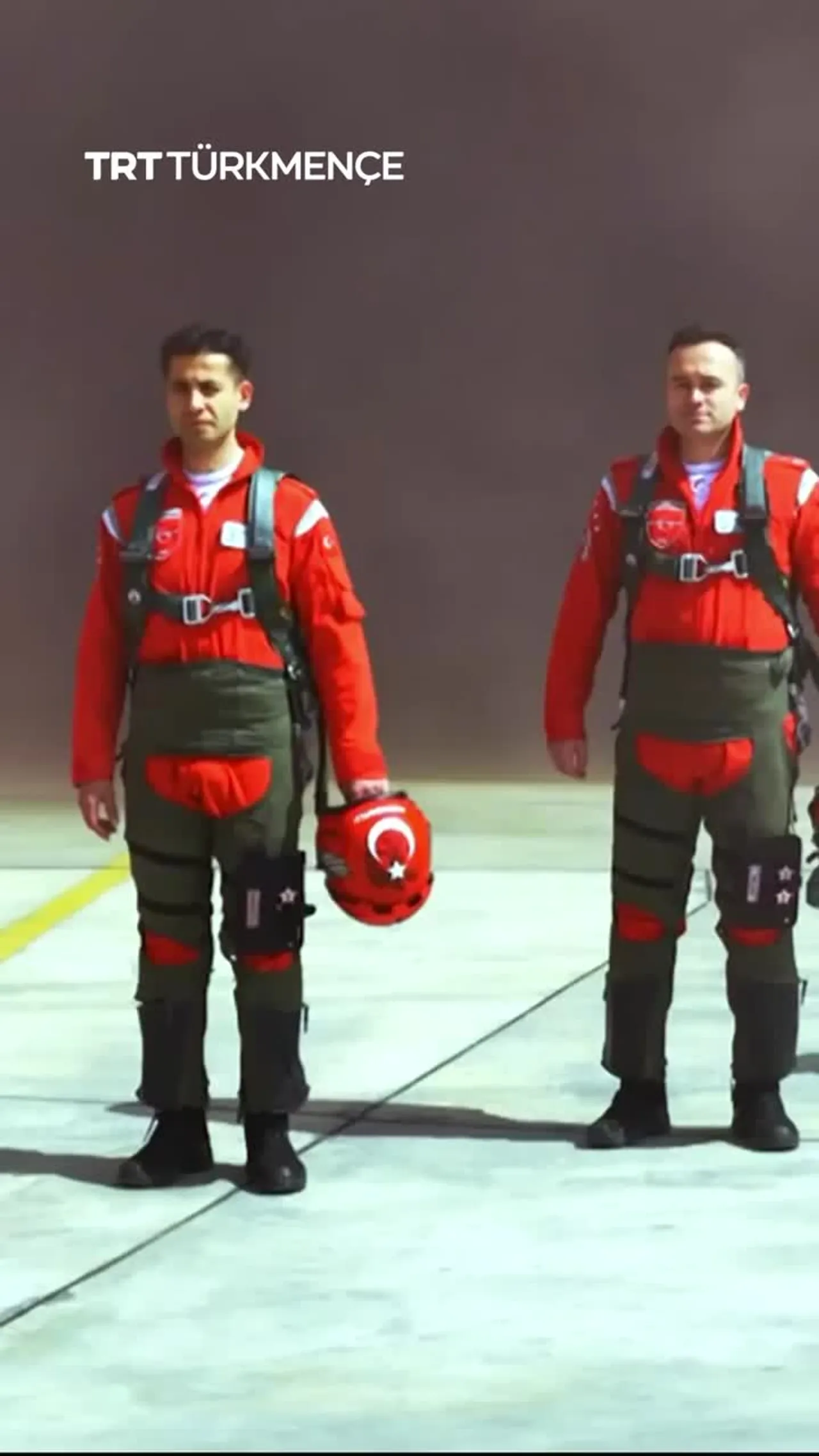 TÜRK ÝYLDYZLARYNDAN BIRNÄÇE ÝYL SOŇ ÇANAKGALADA TARYHY UÇUŞ