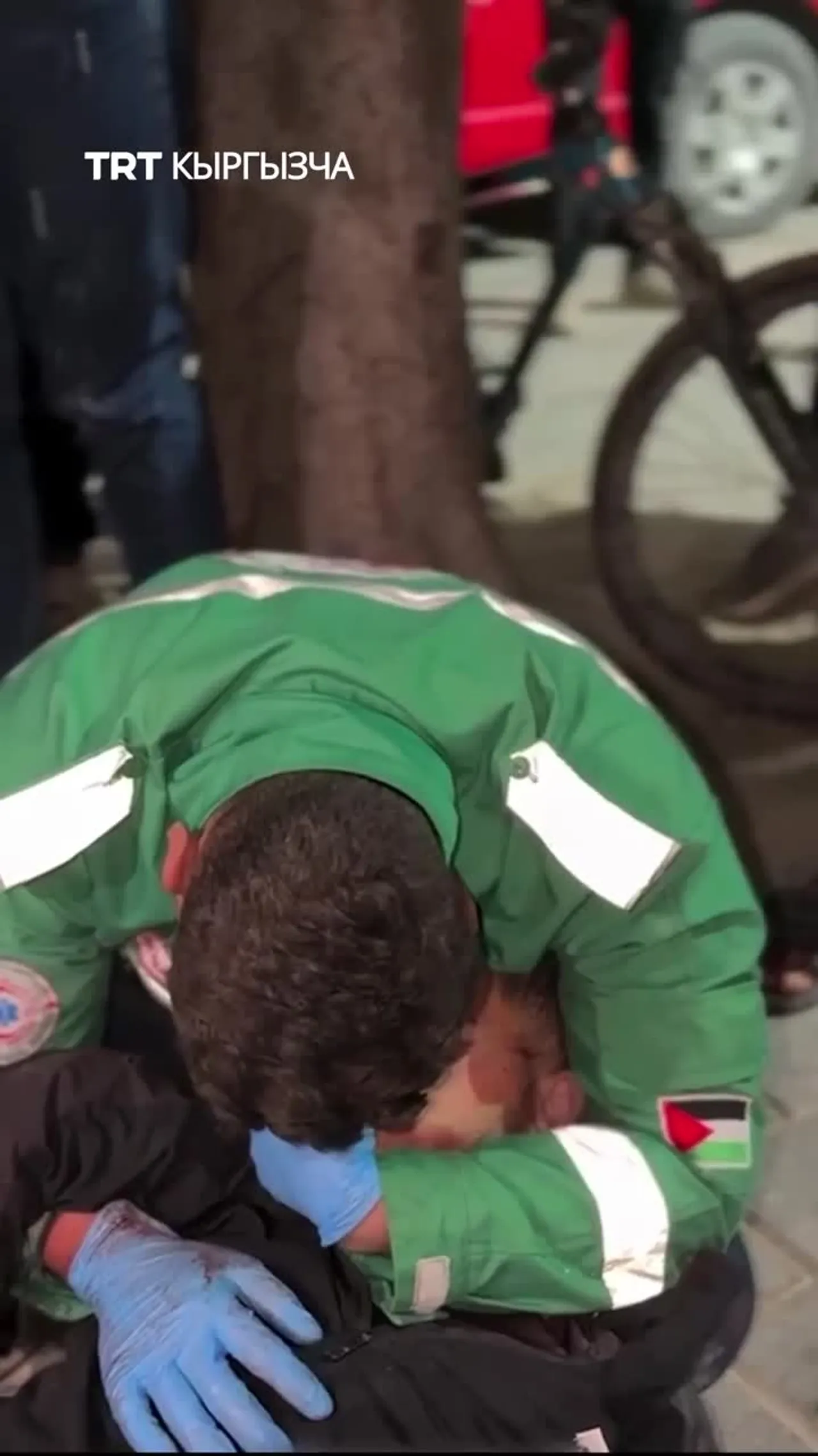 МЕДИЦИНА КЫЗМАТКЕРИ ӨЗҮНҮН БИР ТУУГАНЫН ИЗРАИЛДИН КОЛ САЛУУСУНАН КУРМАН БОЛГОНДОРДУН АРАСЫНАН ТАПТЫ