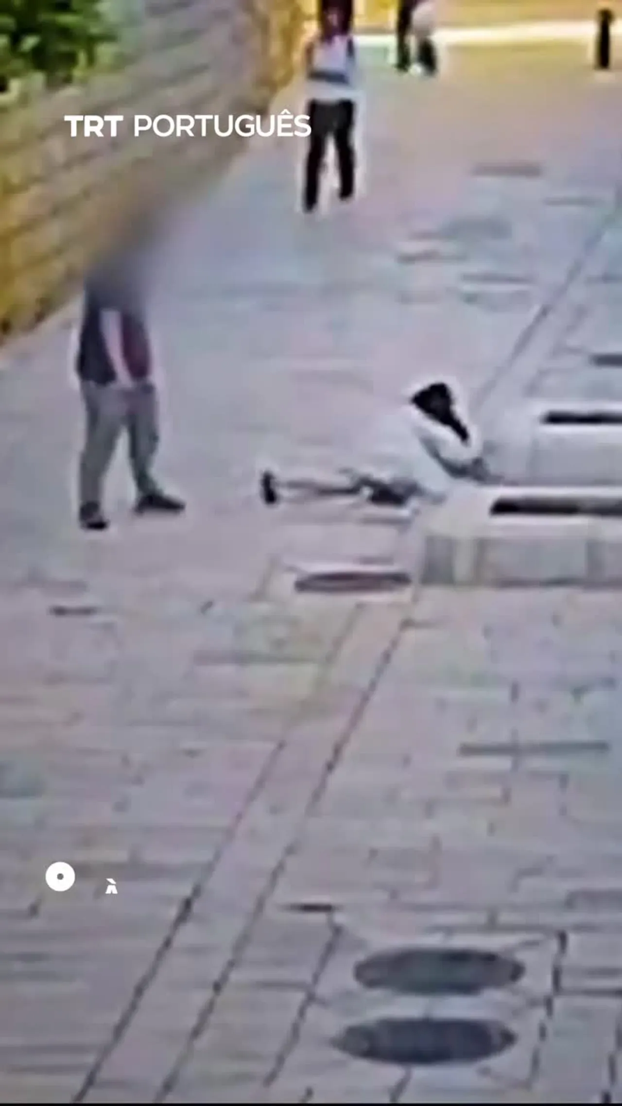 À medida que os ataques contra cristãos aumentam em Jerusalém, uma freira francesa foi atacada