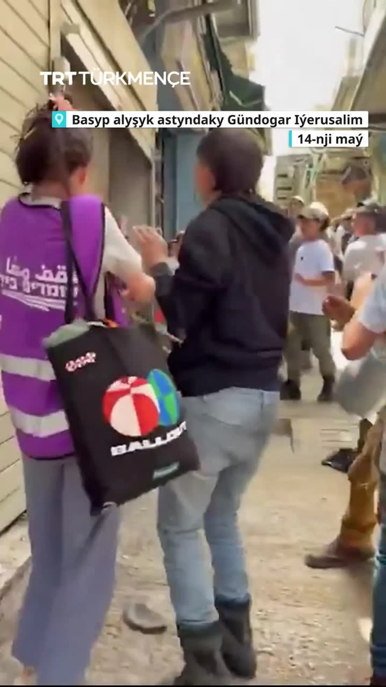 YSRAÝYLLY ÝAŞLAR “IÝERUSALIM GÜNÜNE” BAGYŞLANAN ÇÄREDE MEÝLETINLERE HÜJÜM ETDI