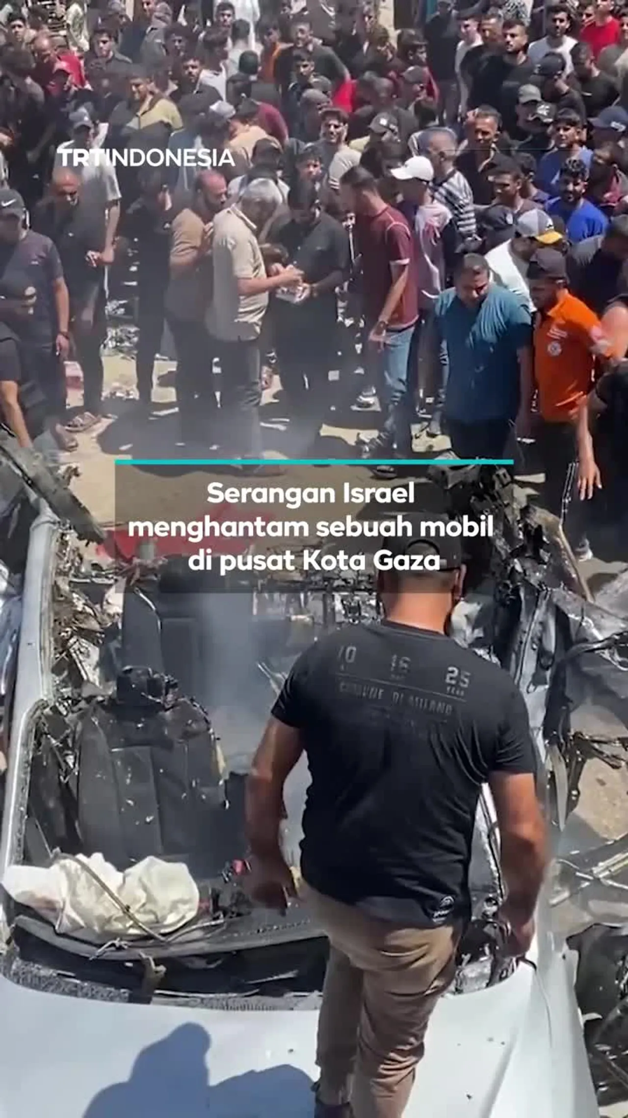 Serangan Israel menghantam sebuah mobil sipil di pusat Kota Gaza
